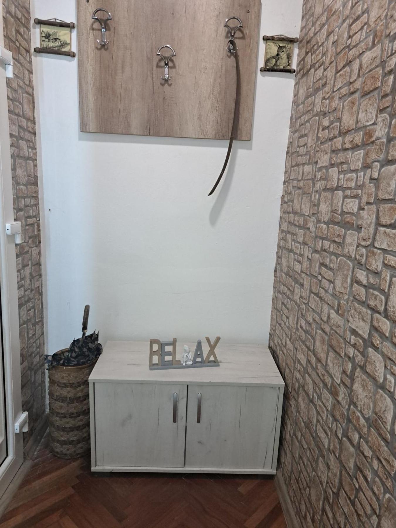 Apartman En Dusanovac Bagian luar foto